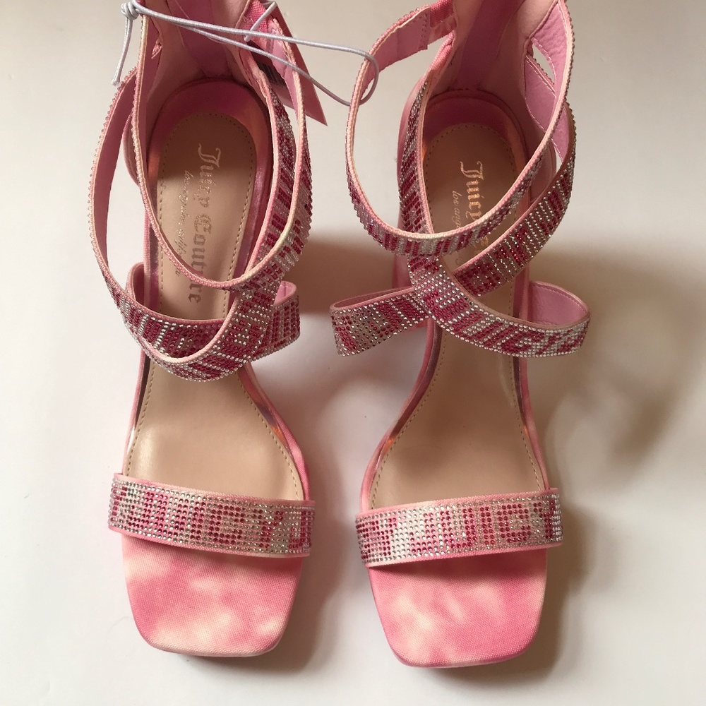 NEW Juicy Couture Logo Pink Rhinestone Strap Sandal. Size 8M.